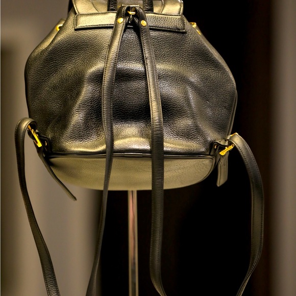 Vintage MCM black backpack w/ golden studded logo motifs & drawstrings - Picture 4 of 5